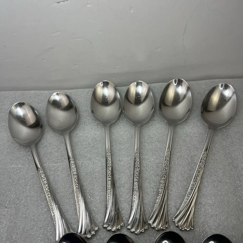12 ONEIDA Distinction SPRING GLEN Deluxe Stainless Oval Soup Spoons 6 7/8